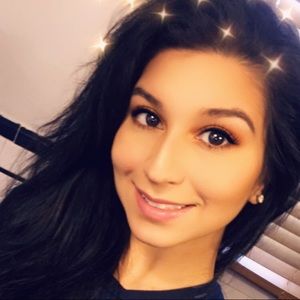 Meet your Posher, Brooke